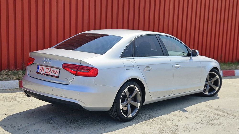 Audi A4 2.0 Tdi 150 cp 2014 Euro 6 Xenon+Led-Clima-Scaune incalzite-Jante R18
