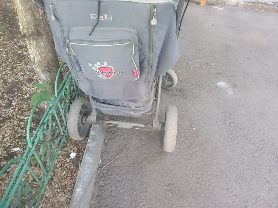 Продам детскую коляску