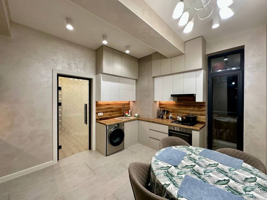 Трёхкомнатная 3/2/4  • 84м² Авиагородок, Новостройка, Аэропорт