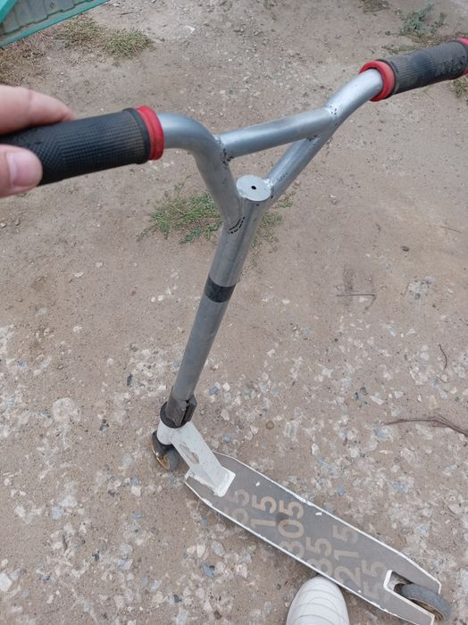 Самокат трюковый