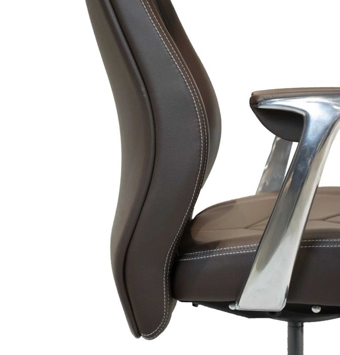 Руководительское кресло LOTUS коричневый с бесплатной доставкой