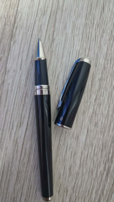 Vând pix dupont și ballmain