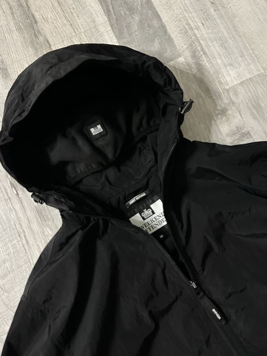 продам ветровку WEEKEND OFFENDER