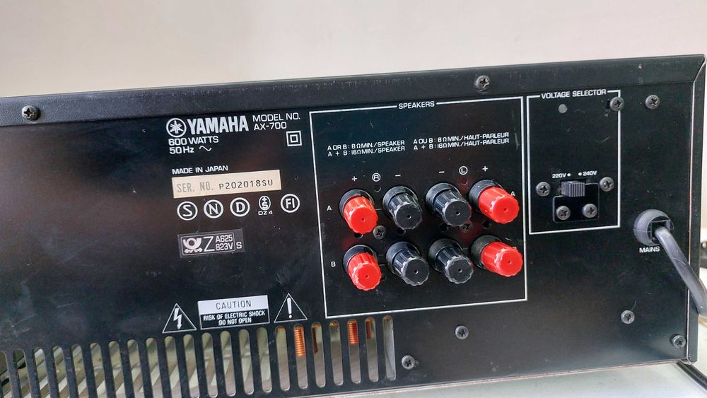 Yamaha AX 700 amplificator muzica statie made in Japan TOP colectie