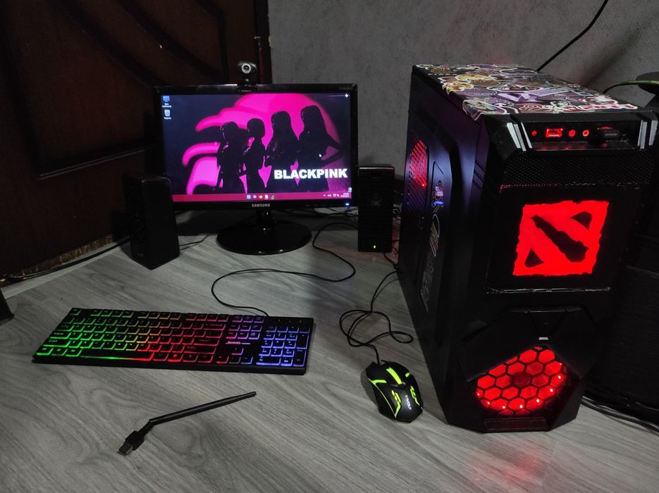 Настольный ПК.можно для игр