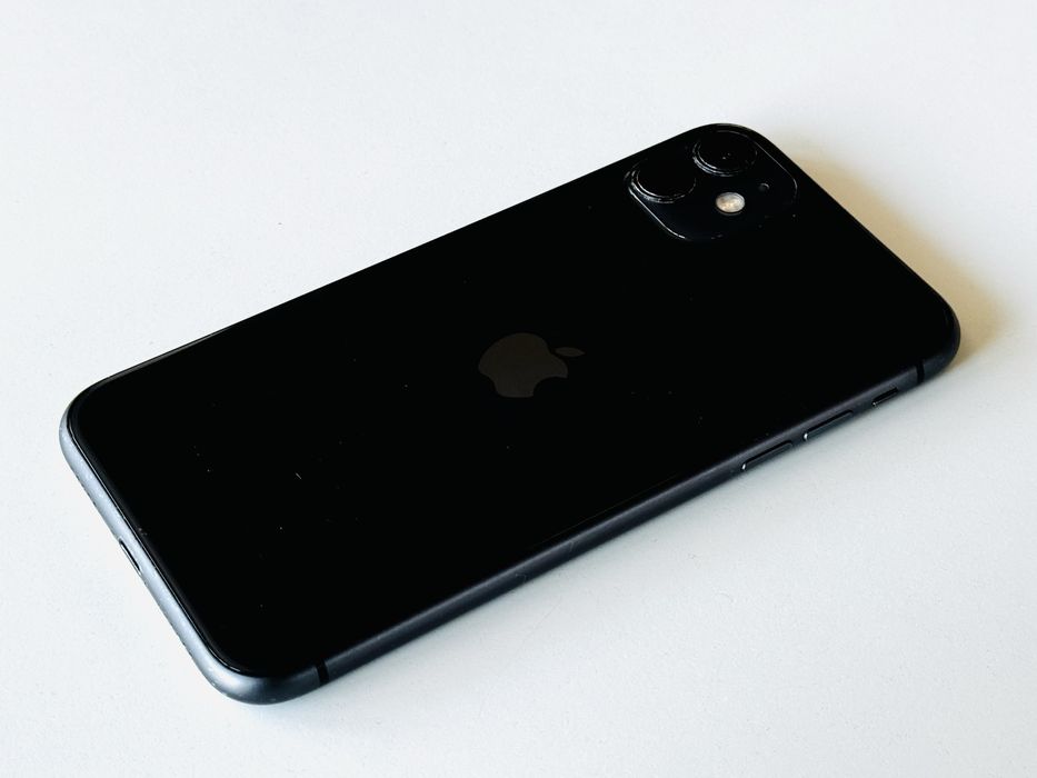 Iphone 11 64GB Black Гаранция 3 месеца