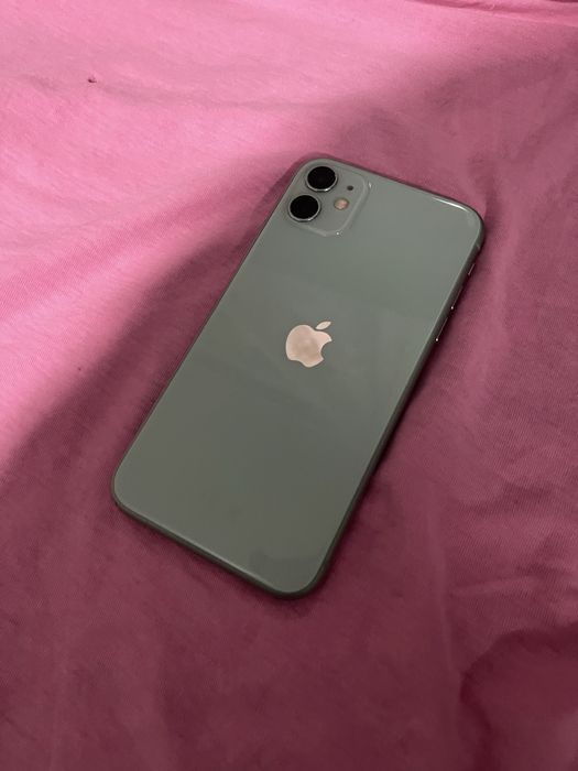 iPhone 11 в идеальном состоянии