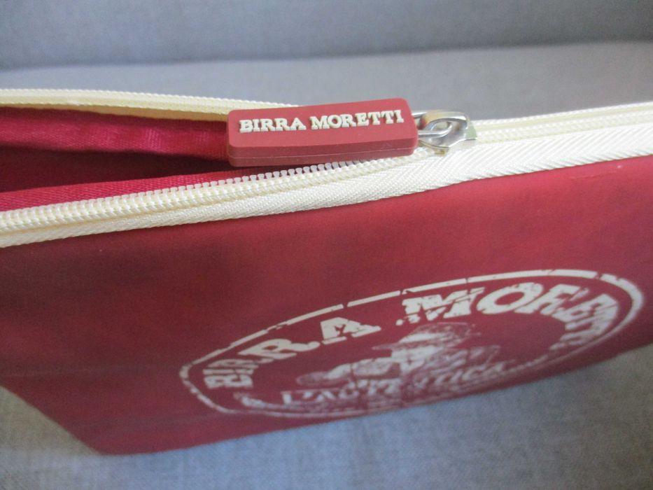 Нов калъф за малък лаптоп или таблет