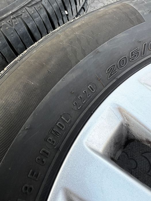 Диски с шинами, титанки с резиной