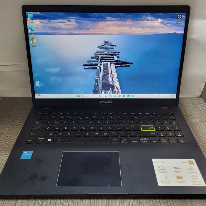 Asus VivoBook Mocan Amanet
