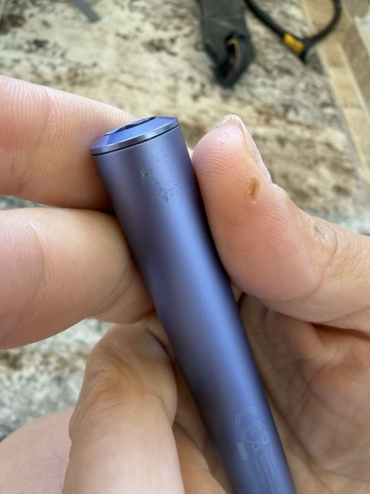 Iqos Iluma folisita merge foarte bine si tine incarcata pana la 2 zile
