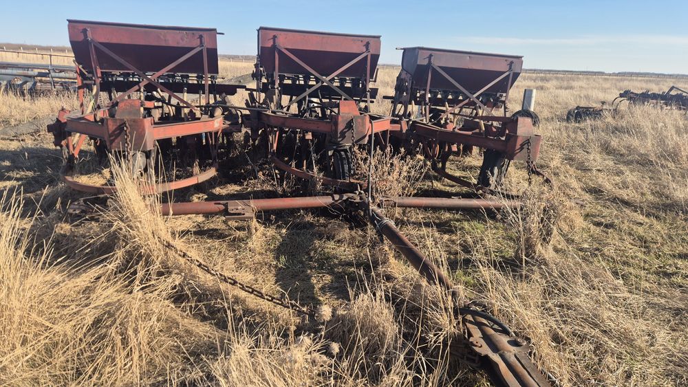 Продам сеялки 3 шт