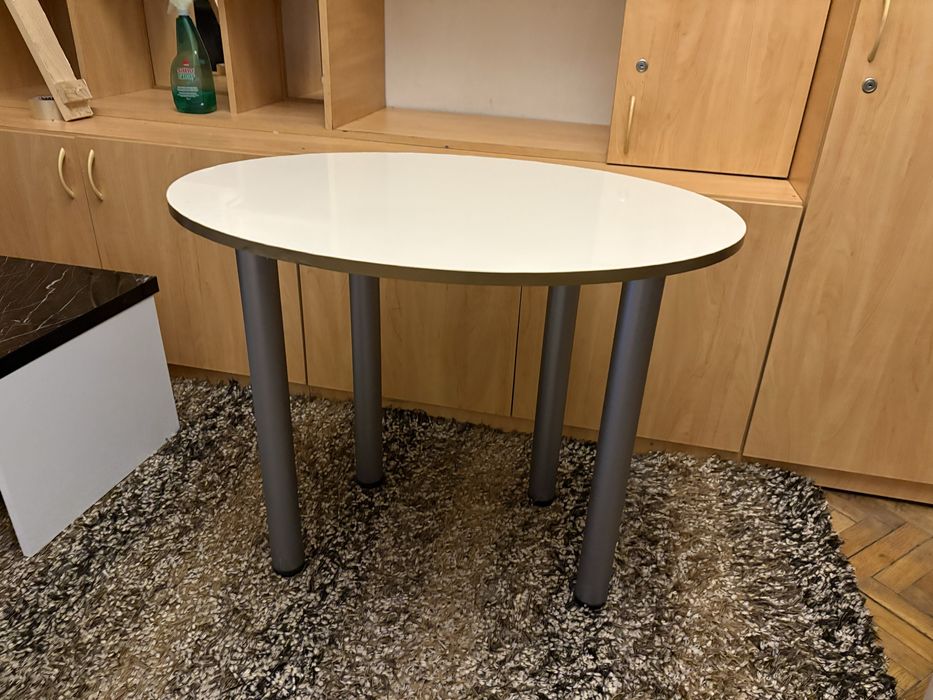 Mobila noua 250 lei masa mare/150masa ovala/250masa cafea/150 tamburet Set mobilier masă bucătărie fara defecte taburet lot complet modern iasi centr