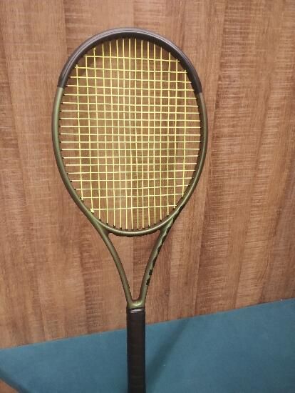 Wilson Blade 100ul V8.0 - produs resigilat - (SecondHand) Decathlon