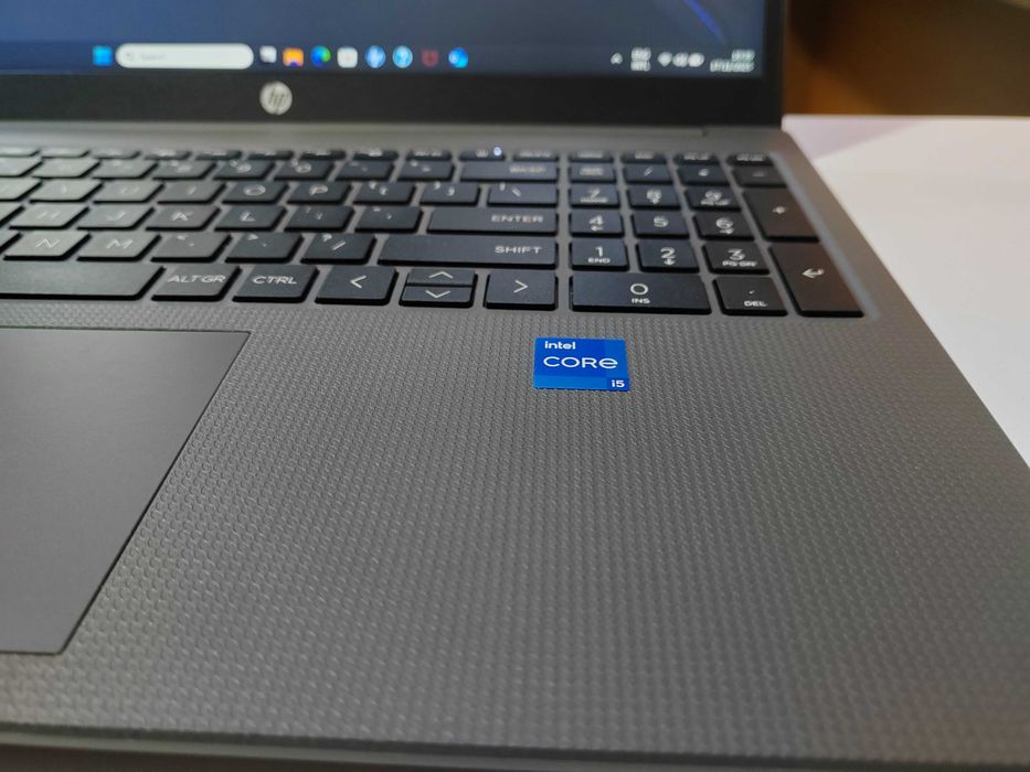 Laptop HP 250 G10 FHD 15.6 Intel Core i5-1334U 16GB DDR4 512GB SSD