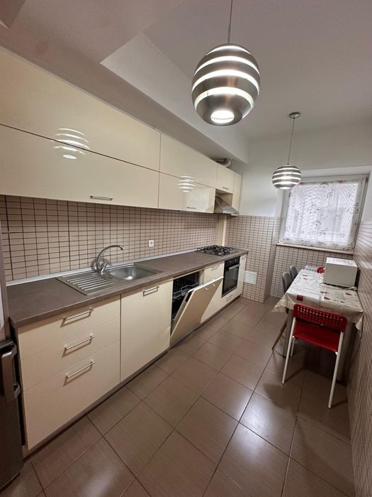 Duplex de inchiriat etaje 5 si 6 2 camere