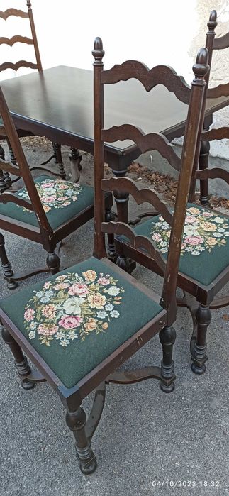 Маса с 4 стола - Дърво