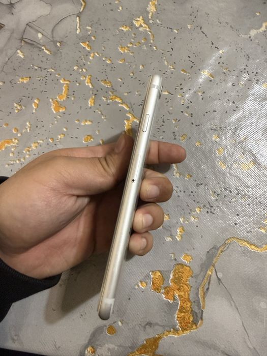 iPhone 7 pamet 128gb