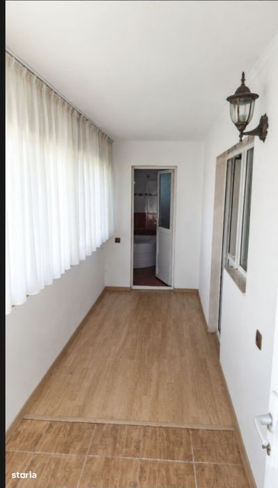 Casa de vanzare in comuna Corbi