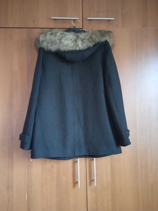 H&M ново късо палто с цип и качулка.40 размер