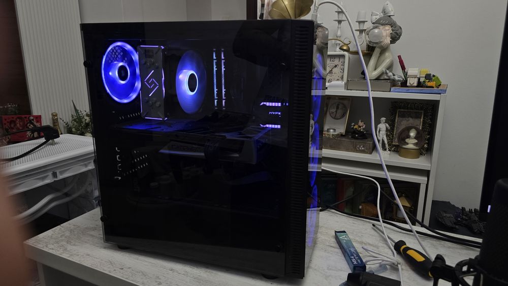 PC GAMING - Ryzen 5 3600x / RX 5700XT / 16gb RAM