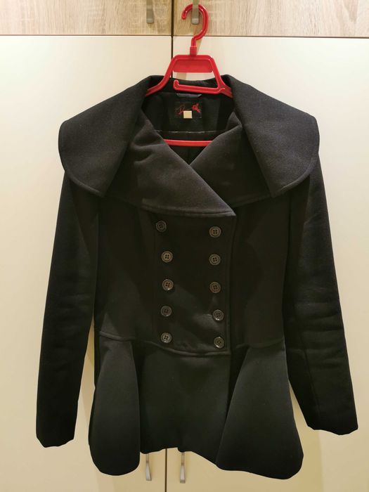 Дамско черно палто