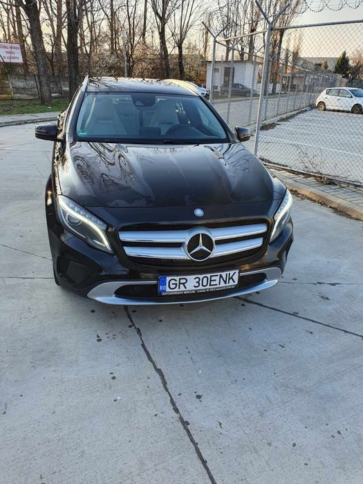 Mercedes-Benz GLA 200