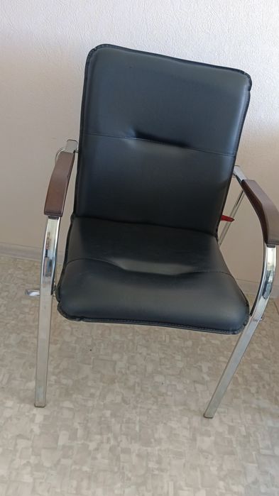 Продам стулья в отличном состоянии