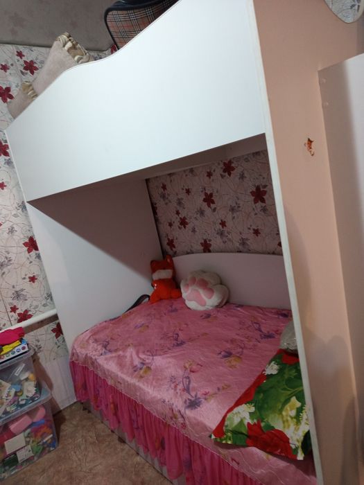 Кровать двухъярусная