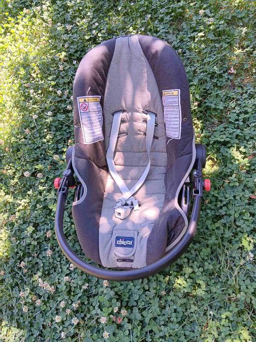 Столче за кола - Chicco безопасно и удобно