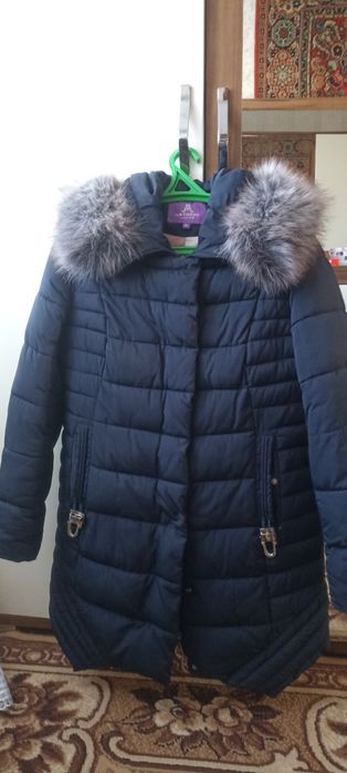 Продам женский пуховик