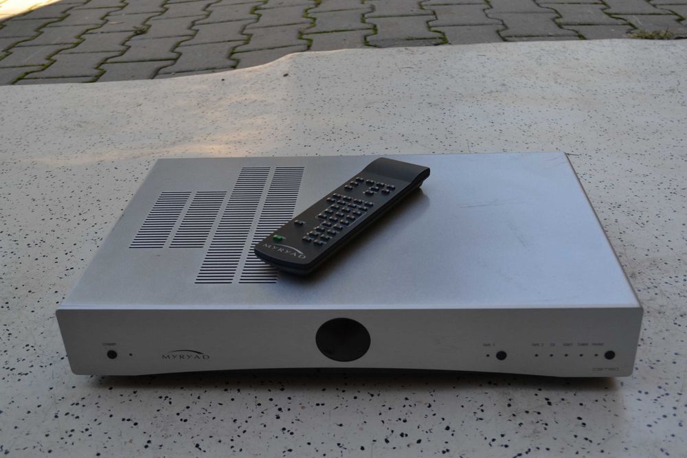 Amplificator Myryad Cameo cu Telecomanda