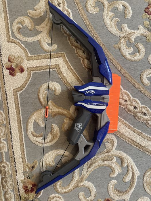 Nerf лук.