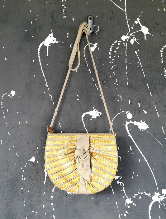 чанта Furla Coccinelle Michael Kors Prada Tods Pollini Braccialini