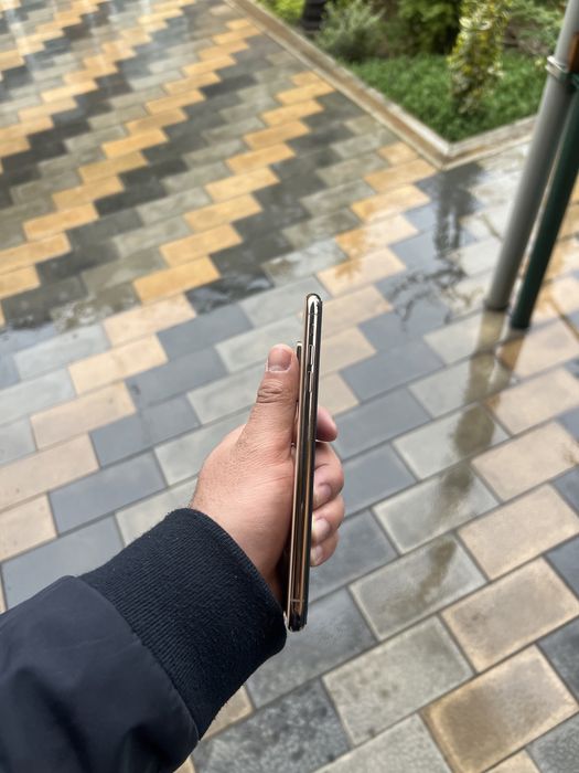 Iphone xs max ayfon xs max 64gb gold sotiladi ideal aybi yo face bor
