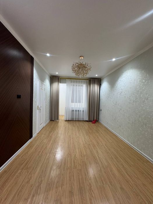 Юнусабад 11 2(3)/1/4 Евро ор Метро базар МЕГА