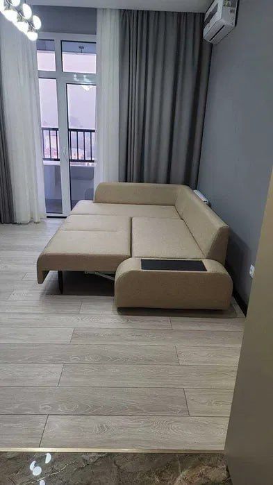 Новостройка на метро Ойбек 1/12/12 общ пл 35м  с обстановкой