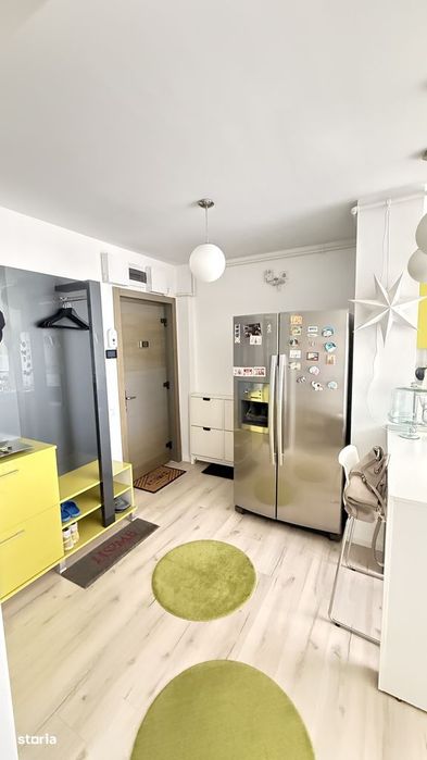 Bulevardul Unirii, spre Parcul Mara-Apartament cu 3 camere ! — fotografia 1