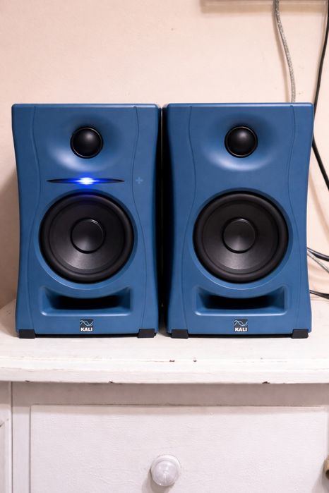 Студийные мониторы