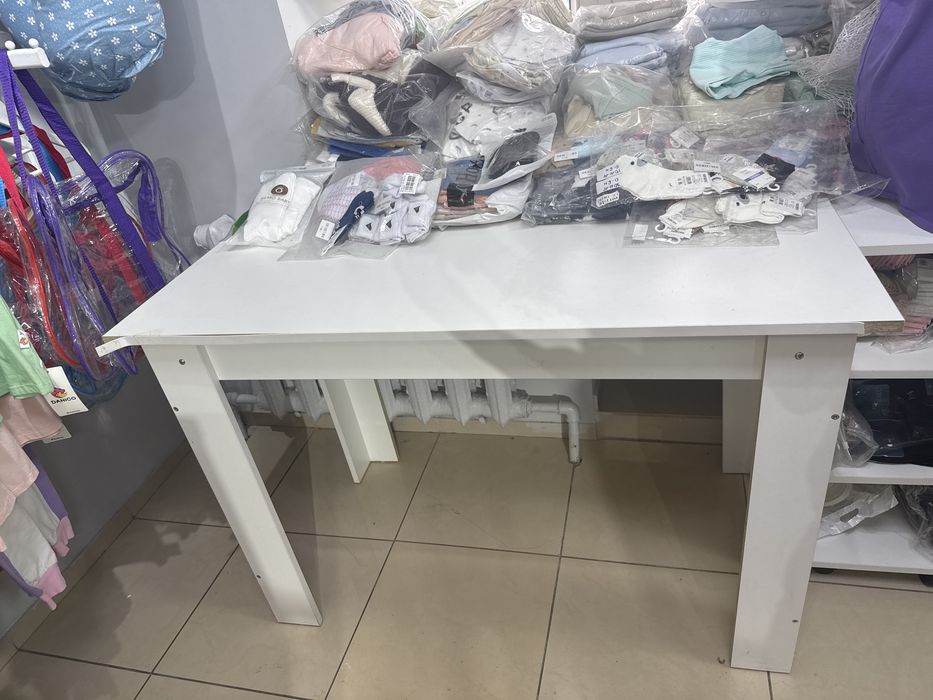 Продам стол и тумбу