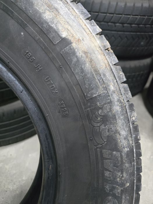4 Броя Бусови Гуми 225/75/16C Michelin 2x7,2mm 2x6mm 23dot
