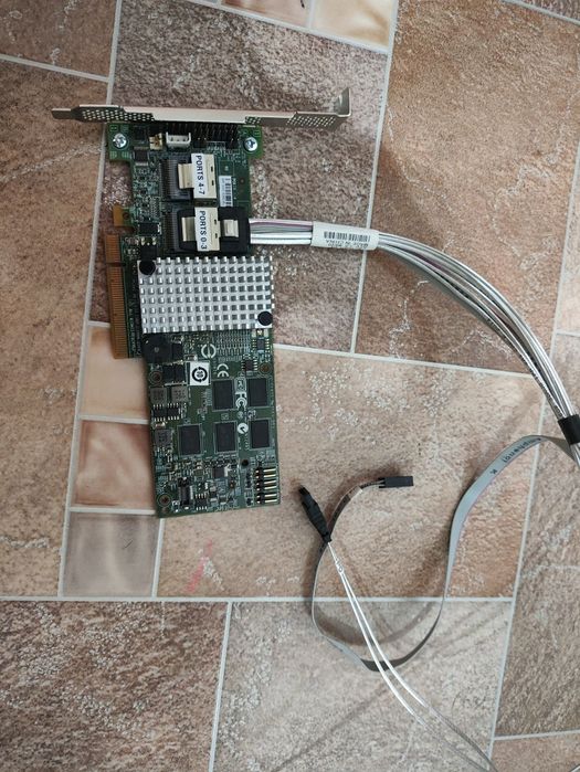Raid контроллер  mr sas 9260-i8