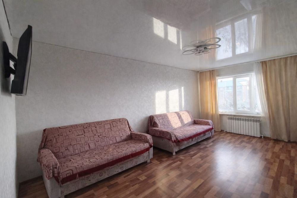 Продается 2х комнатная квартира в центре п.Заречный