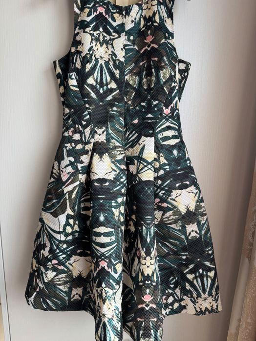 Зелена Рокля H&M размер 38