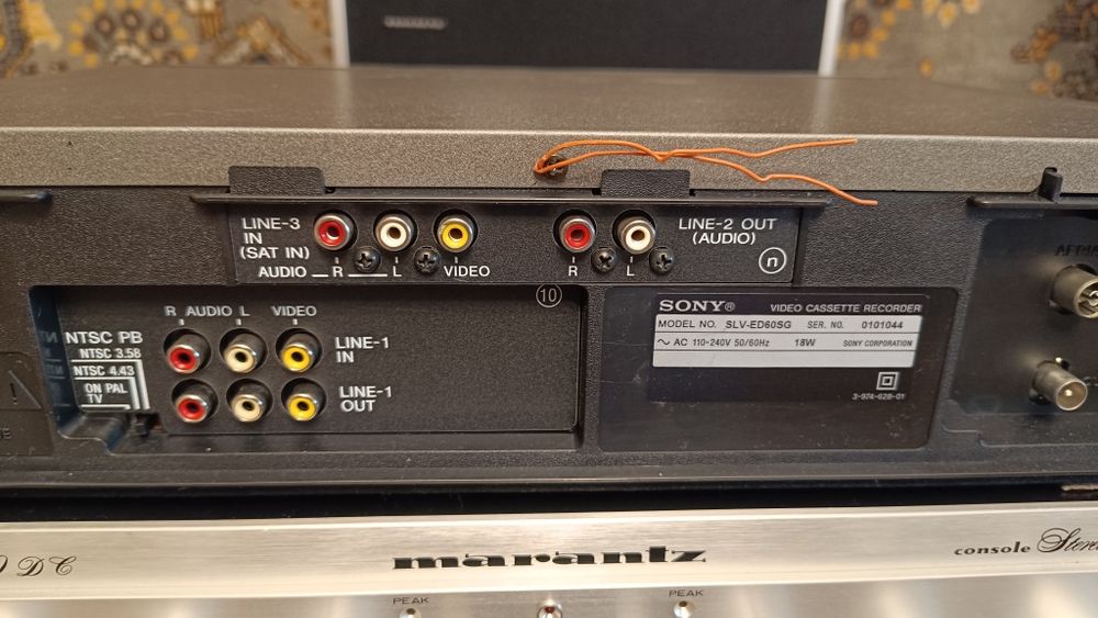 Стерео видео магнитофон Sony slv-ED60