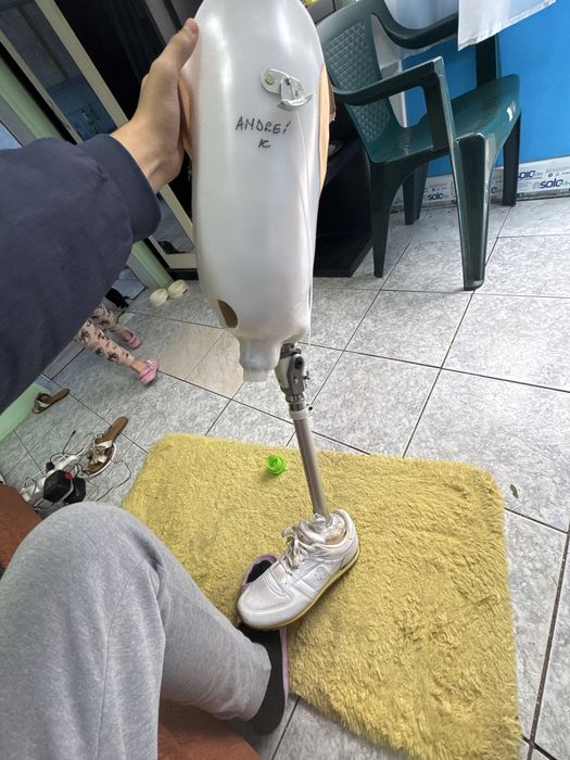 Proteza picior stang