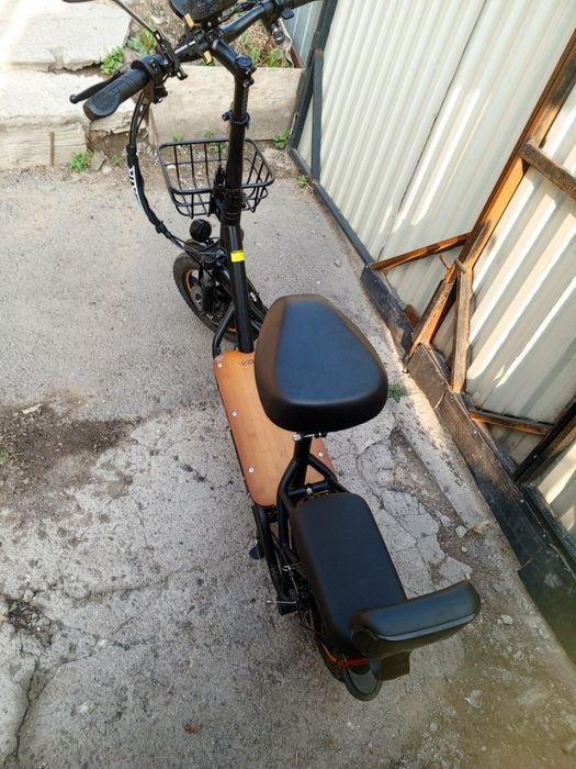 Продам электросамокат