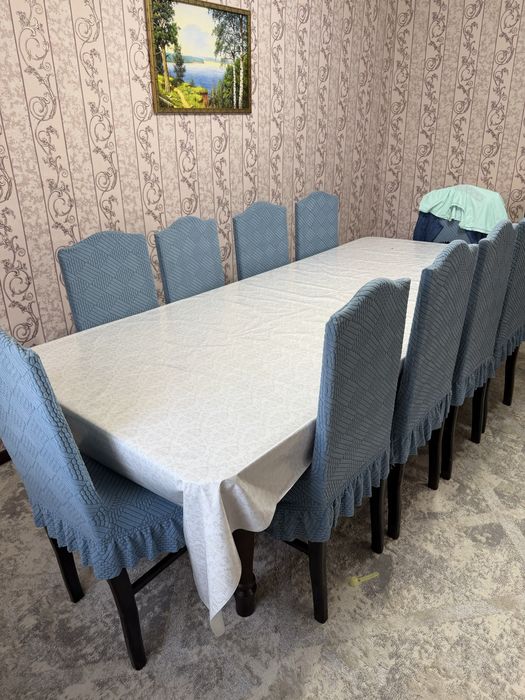 Продается стол вместе со стульями