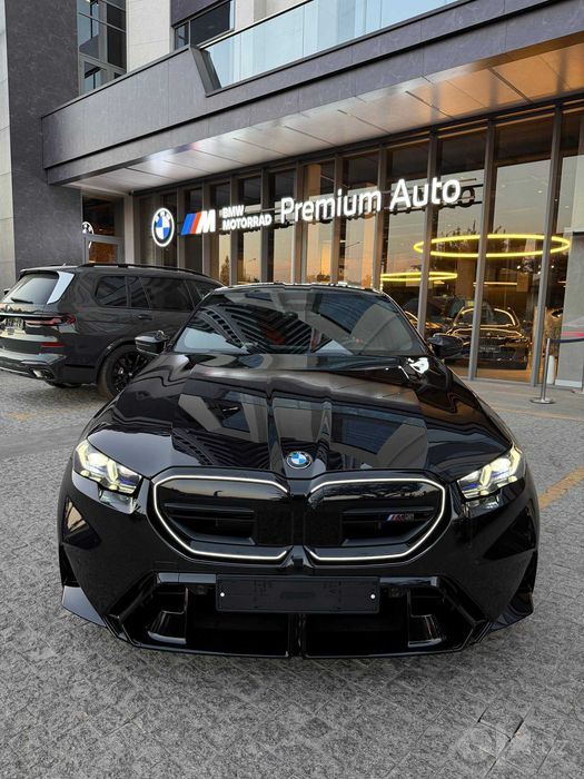 Продам BMW M5 G90