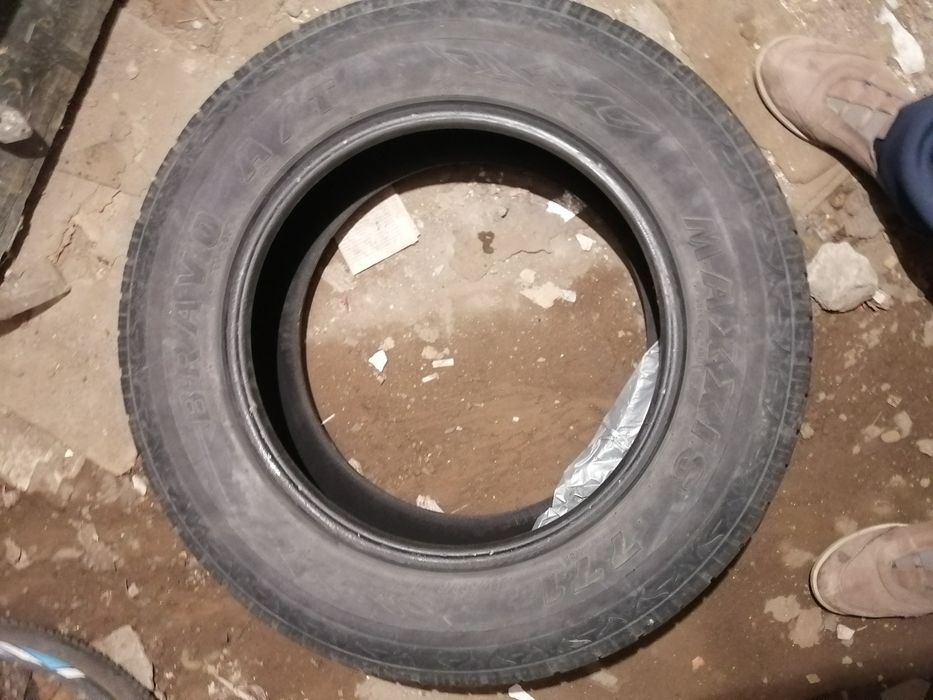 Шины летние Maxxis б/у